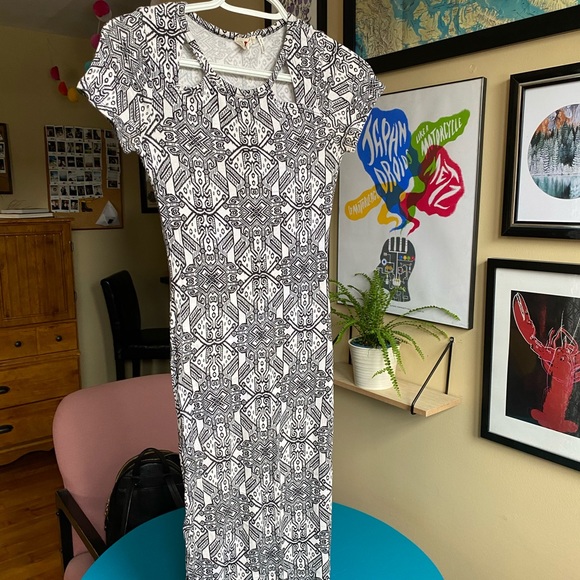 Stretchy Maxi Dress Short-Sleeve - Picture 1 of 2